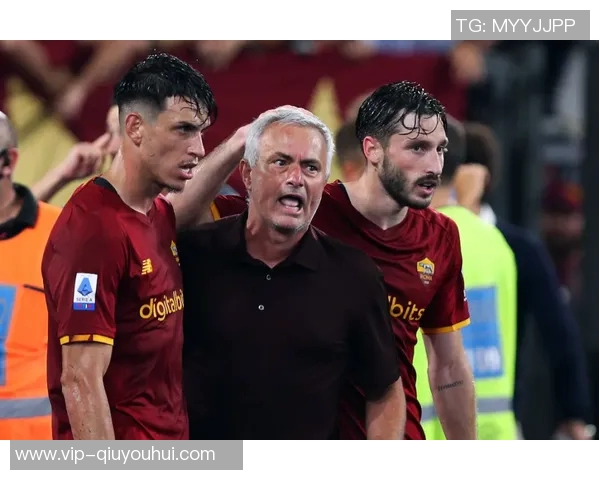 曼联未对罗马和那不勒斯追逐齐尔克泽梅努表示支持