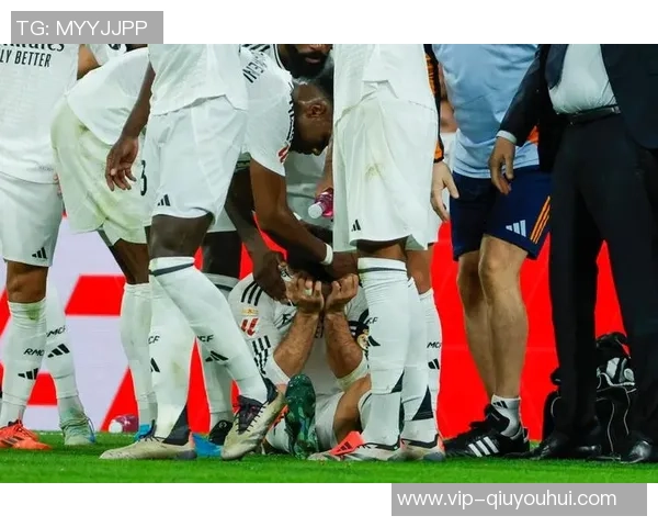 卡瓦哈尔伤后首次回归皇马合练姆巴佩继续专注恢复训练