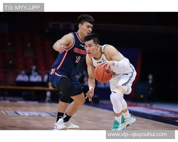 媒体人呼吁国内俱乐部重视高后卫培养应从小篮球阶段着手选拔优秀前锋