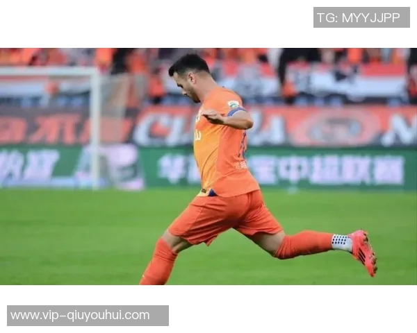 瓦科点射成功追平法比奥赛季罚点第三次破门展现出色状态